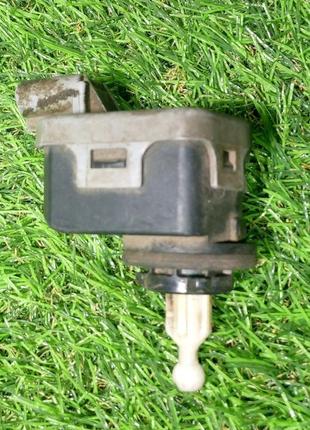 Коректор фар opel astra g zafira a, 90590665