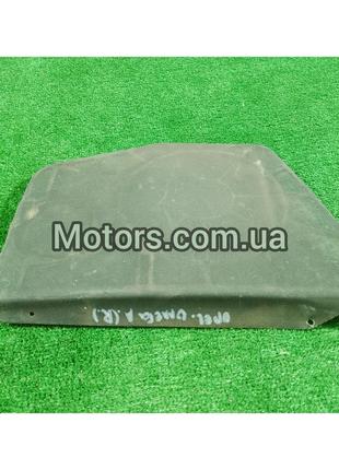 Решітка динаміка задня права на обшивку багажника опель омега ...