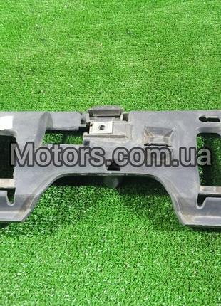Задній тримач бампера правий вольво volvo v40, 800913