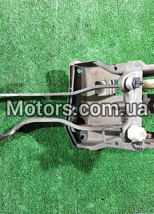 Педаль зчеплення та гальма опель омега а opel omega a