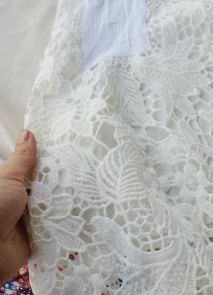 Актуальна біла сукня мереживо4 фото