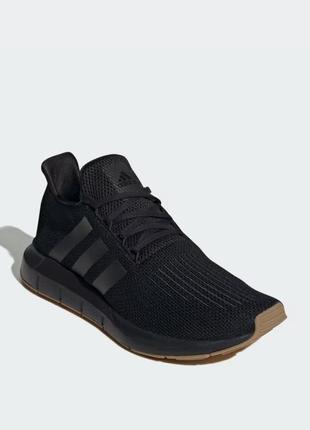 Кроссовки adidas8 фото