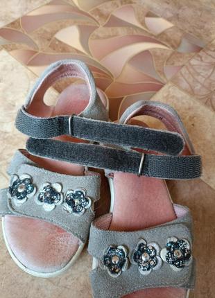 Босоніжки richter для дівчинки з натуральної замші і шкіри шкіряні сандаліки взуття літнє сандалі шкіра4 фото