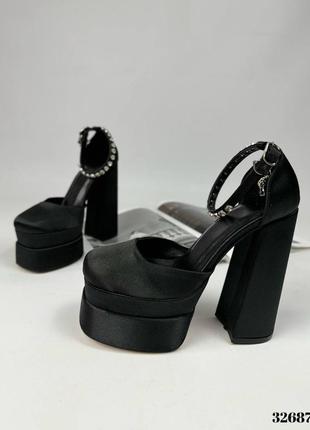▪️стиль bratz naked wolfe женские туфли с ремешком босоножки черные атласные атлас сатиновые сатин высокий широкий каблук высокая танкетка платформа3 фото