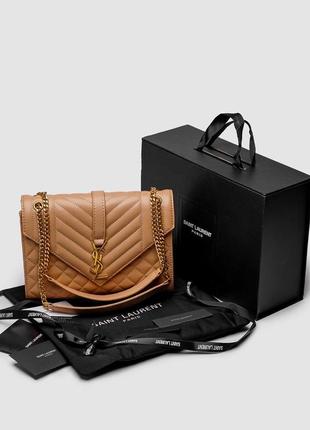 Saint laurent envelope medium in quilted leather beige2 фото