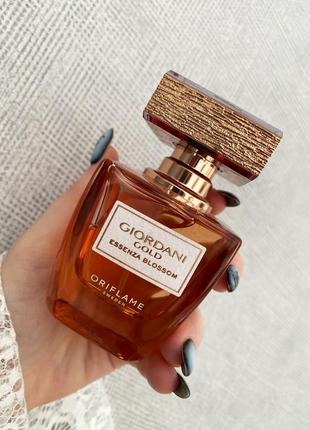 Оригинальный женский парфюм giordani gold essenza blossom oriflame 50 мл