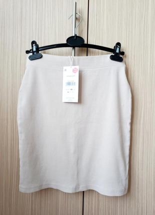 Бежевая трикотажная юбка резинка2 фото