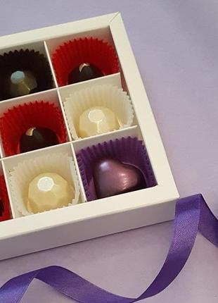 Набір шоколадних цукерок "happy hearts"3 фото