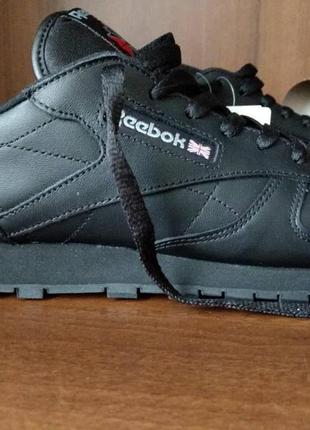 Фірмові шкіряні кросівки reebok classic