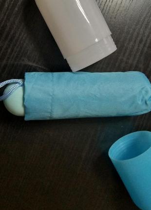 Мини зонт в колбе голубой