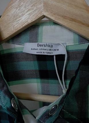 Bershka натуральна оверсайз сорочка блуза в біло-зелену клітинку з об'ємними рукавами розмір xs s m9 фото