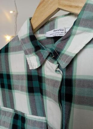Bershka натуральна оверсайз сорочка блуза в біло-зелену клітинку з об'ємними рукавами розмір xs s m5 фото