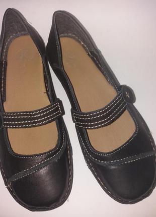 Мегазнижка! мягкие и легкие кожаные весенние женские туфли clarks 5р (38)