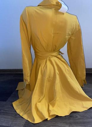 Нарядное яркое платье на запах с рукавом а-силуэта короткое пл...2 фото