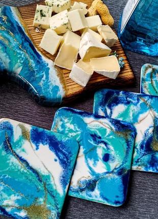 Сервірувальна дошка. дошка для подачі сиру, м'яса, фруктів. набір дошка і підстаканники.