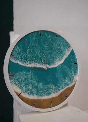 Часы из эпоксидной смолы "море и берег"1 фото