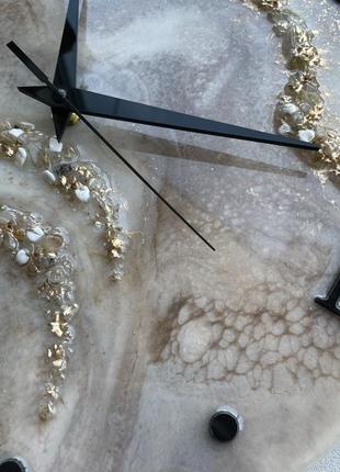 Часы из эпоксидной смолы, бежевые часы на стену, часы с бесшумным механизмом4 фото