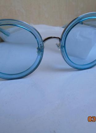 Стильні окуляри з блакитними стеклами фірми zara