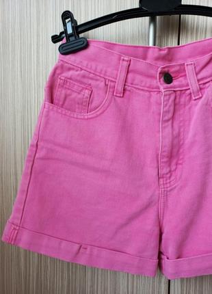 Розовые джинсовые шорты5 фото
