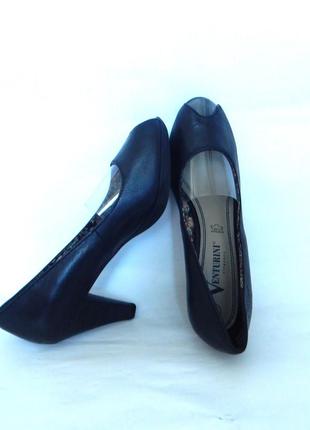 Шкіряні туфлі лодочки