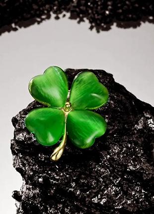 Брошь, значок, пин на удачу (зеленый, бежево-розовый)