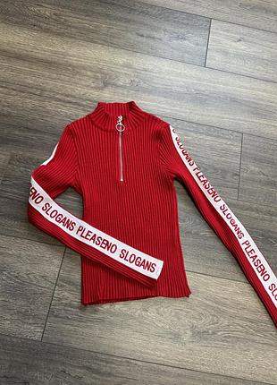 Гольф водолазка красная