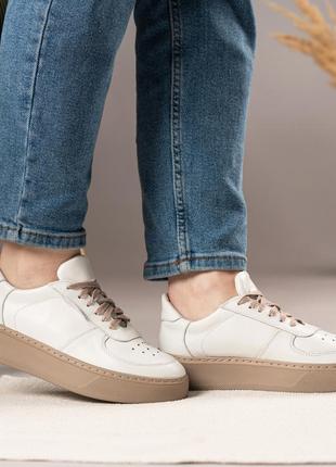 Кросівки жіночі білі з натуральної шкіри6 фото
