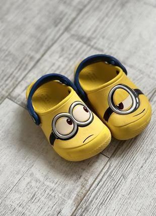 Крокси crocs minions c6