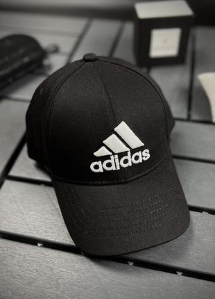 Чорна кепка adidas1 фото