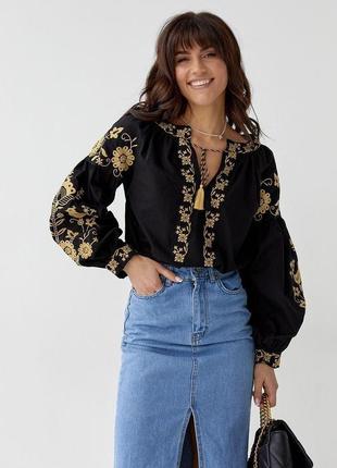 Жіноча блуза-вишиванка з пишним довгим рукавом