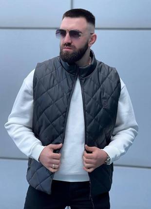 Жилетка стеганная эко-кожа мужская стильная