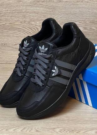 Кросівки adidas