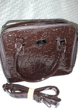 Лаковая сумочка цвета шоколад5 фото