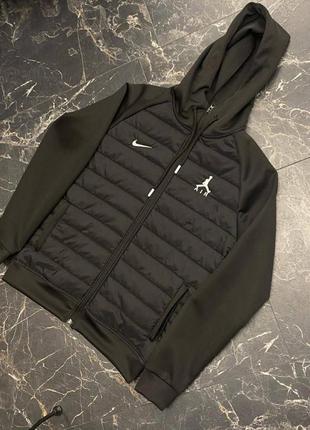 Nike чорна куртка чоловіча спорт