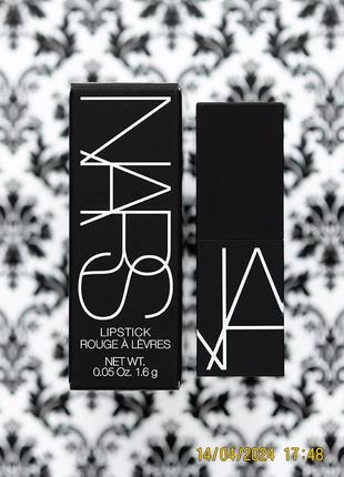 Уценка ‼ сатиновая нюдовая помада для губ nars satin lipstick rosecliff1 фото