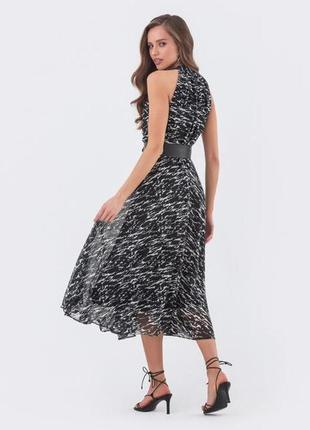 Шифоновое платье без рукавов с поясом миди длины2 фото