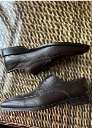 Шкіряні туфлі hugo boss оригінальні коричневі2 фото