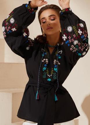 Блуза в этническом стиле с v-образным вырезом с поясом длинными объемными рукавами4 фото