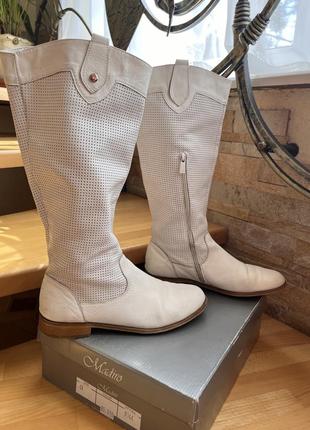 Білі шкіряні перфоровані чоботи madiro 41 розмір, устілка 26,5 см1 фото