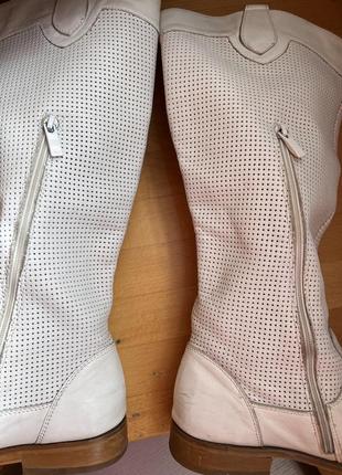 Белые кожаные перфорированные сапоги madiro 41 размер, стелька 26,5 см2 фото