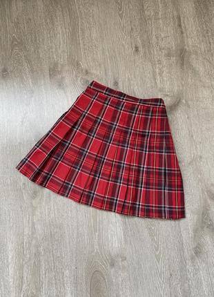 Красная юбка в клетку h&amp;m мини со складками школьная теннисная юбка в клетку2 фото