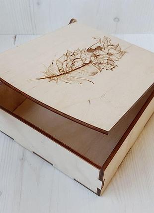 Коробка з фанери з накидною кришкою 10х10х10 3мм