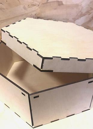 Коробка з фанери шестикутник 11х11х11 3мм