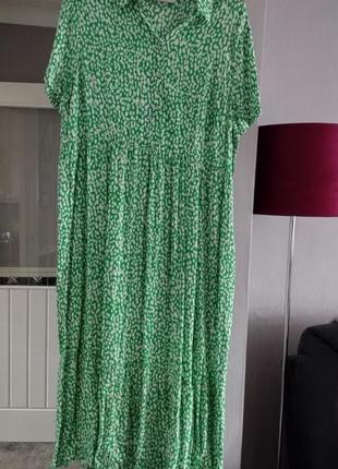 Зеленое платье свободного кроя отtu1 фото