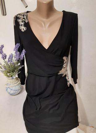 Святкове  чорне плаття з декором1 фото