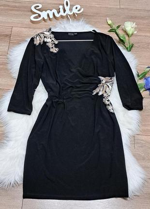Чорне коротке плаття декороване5 фото