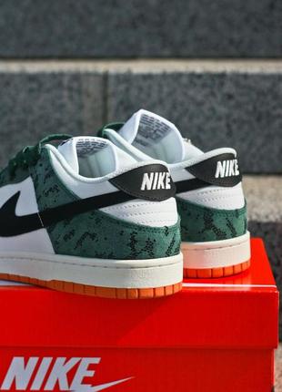 Мужские кроссовки зеленые с белым nike dunk low "green snakeskin”5 фото