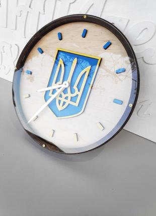 Годинник на стіну, настінний годинник з гербом у кольорах україни2 фото