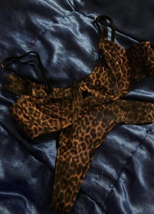 Трендовое леопардовое белье