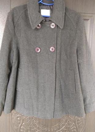 Шерстяное пальто viacortesa